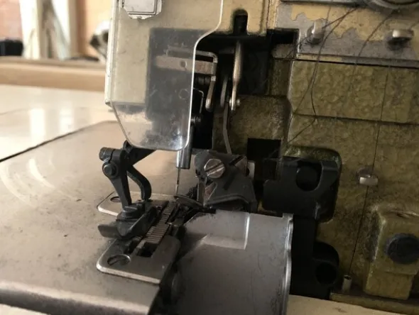 1#7461 Macchine da cucire e per il confezionamento di capi di abbigliamento
