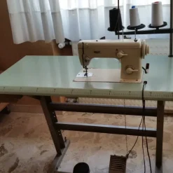 Macchine da cucire e taglia cuci
