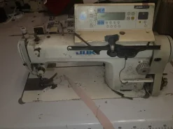 Macchine da cucire Juki industriali ed attrezzatura