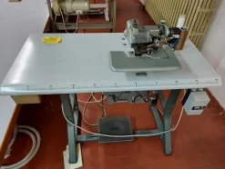 7#7447 Macchine da cucito Pfaff e attaccabottoni
