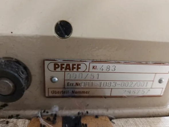 7#7447 Macchine da cucito Pfaff e attaccabottoni