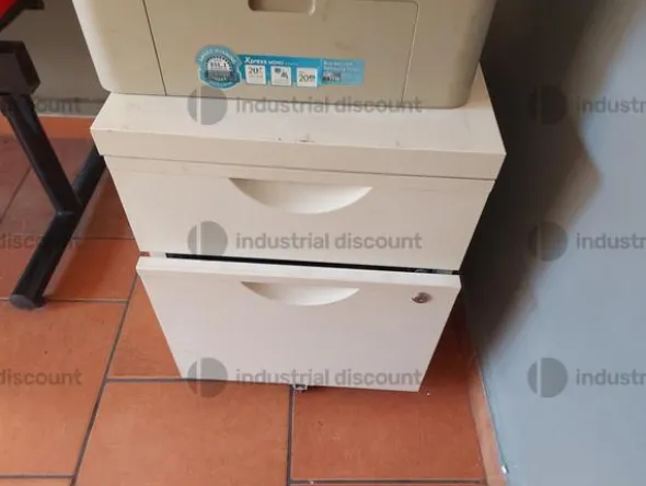1#9643 Macchine e attrezzature per gommista e Rimanenze di magazzino pneumatici