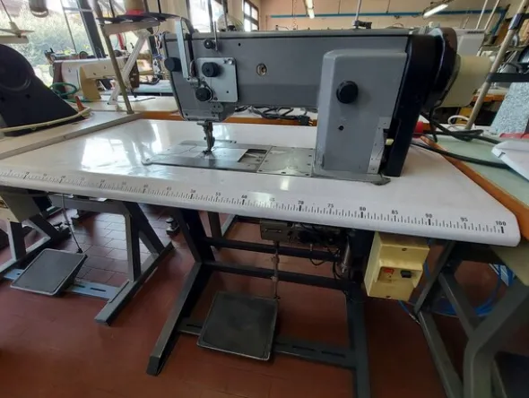7#7419 Macchine per cucire