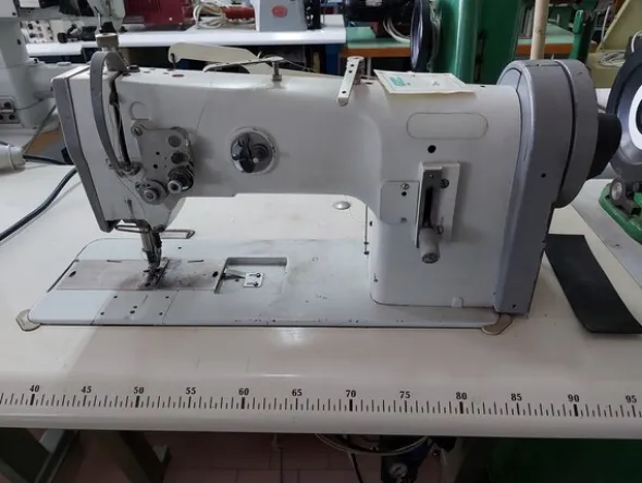7#7419 Macchine per cucire