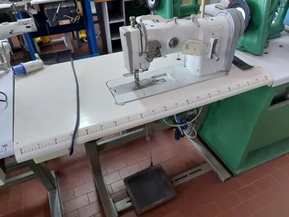 7#7419 Macchine per cucire