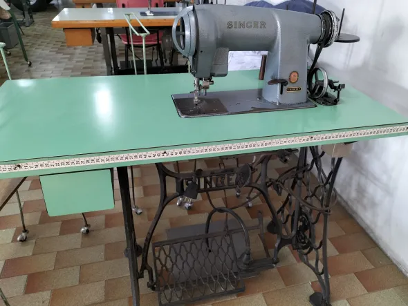 MACCHINE PER CUCIRE RETTILINEE