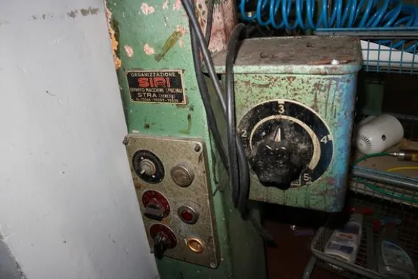 116#2183 Macchine per lavorazione scarpe Amic e Bombelli