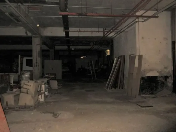 #14036 Magazzino con area di pertinenza
