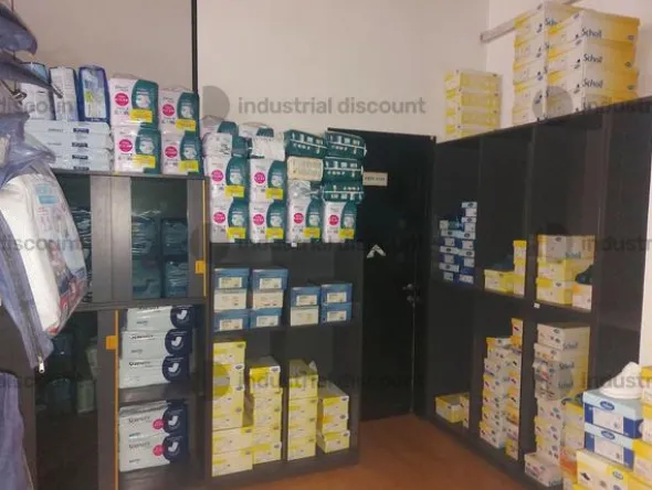1#8868 Magazzino di articoli medico sanitari