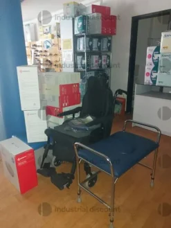 1#8868 Magazzino di articoli medico sanitari