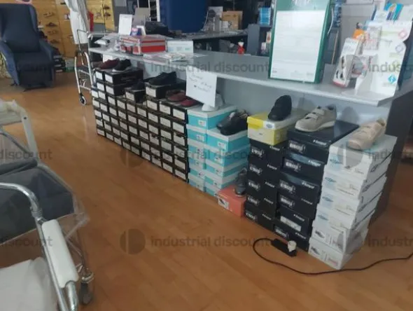 1#8868 Magazzino di articoli medico sanitari
