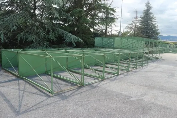 77#7169 Magazzino di ricambi e prodotti finiti