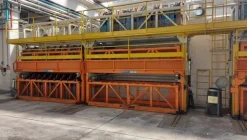 48#7179 Magazzino di stampi e scaffalature
