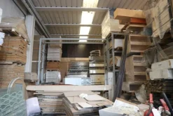 25#5360 Magazzino legname e materiale elettrico