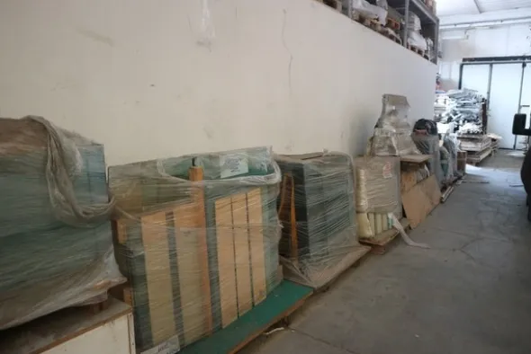 25#5360 Magazzino legname e materiale elettrico