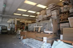 25#5360 Magazzino legname e materiale elettrico