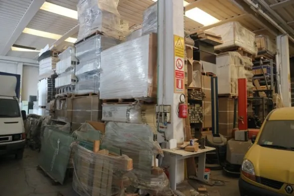 25#5360 Magazzino legname e materiale elettrico
