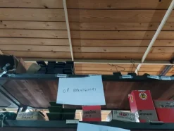 231#8002 Magazzino parti di ricambio assortiti
