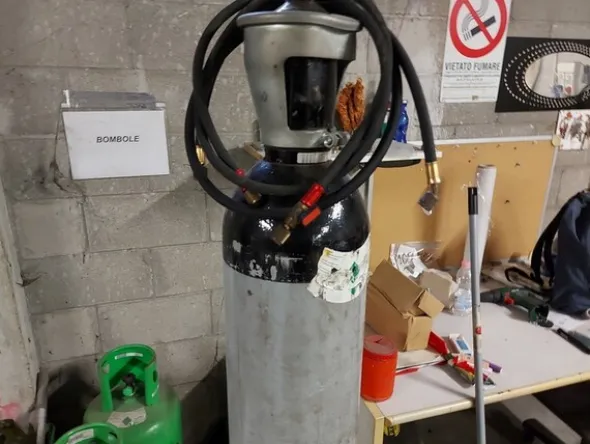 1#7043 Magazzino per lavorazioni meccaniche e ventilazione