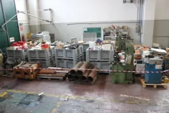 6#5843 Magazzino ricambi e macchinari per impianti di frantoio