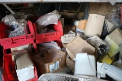 6#5843 Magazzino ricambi e macchinari per impianti di frantoio