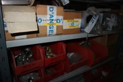 6#5843 Magazzino ricambi e macchinari per impianti di frantoio