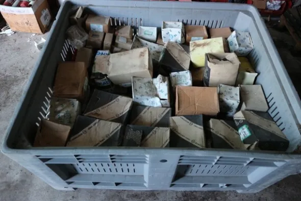 6#5843 Magazzino ricambi e macchinari per impianti di frantoio