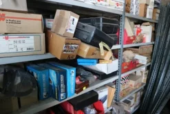 6#5843 Magazzino ricambi e macchinari per impianti di frantoio