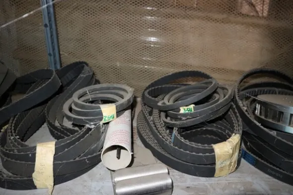 6#5843 Magazzino ricambi e macchinari per impianti di frantoio