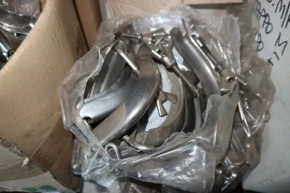 6#5843 Magazzino ricambi e macchinari per impianti di frantoio