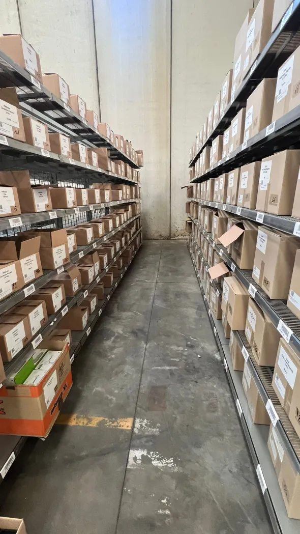 Magazzino / spazi logistici 10000 metri quadri Latina