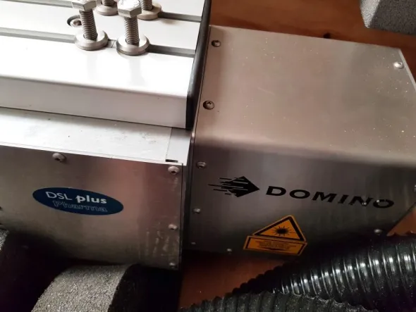MARCATORE CODIFICATORE LASER – DOMINO (COD-7)