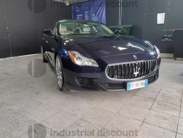2#8717 Maserati Quattroporte Lusso F1