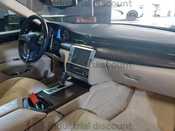 2#8717 Maserati Quattroporte Lusso F1