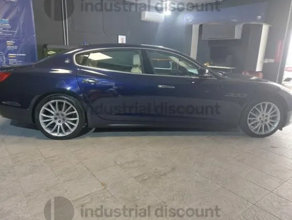 2#8717 Maserati Quattroporte Lusso F1