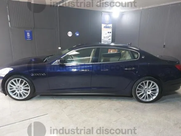 2#8717 Maserati Quattroporte Lusso F1