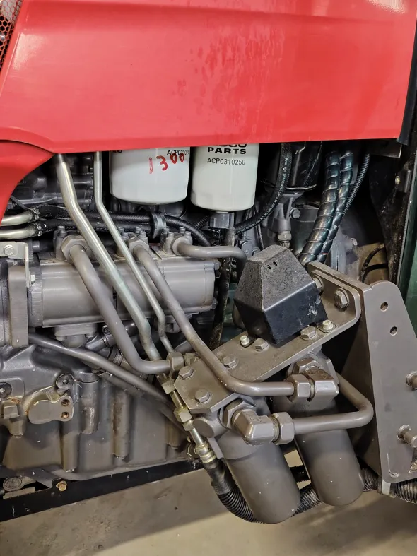 MASSEY FERGUSON 3710F