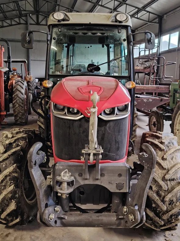 MASSEY FERGUSON 3710F