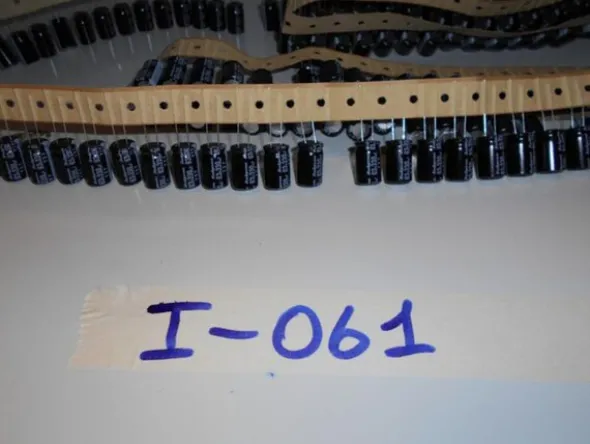 31#7585 Materiale e componentistica elettronica