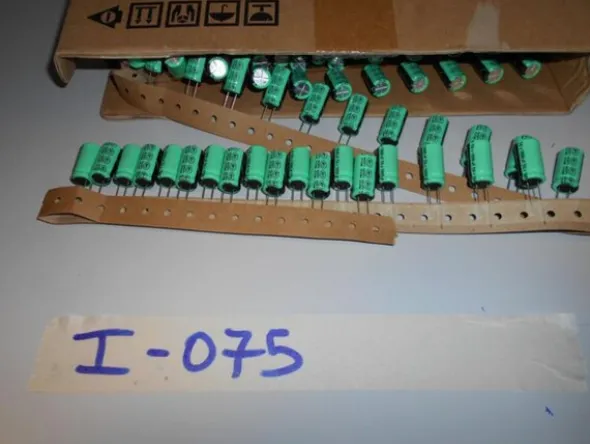 31#7585 Materiale e componentistica elettronica