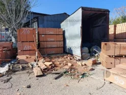 2#9245 Materiale edile