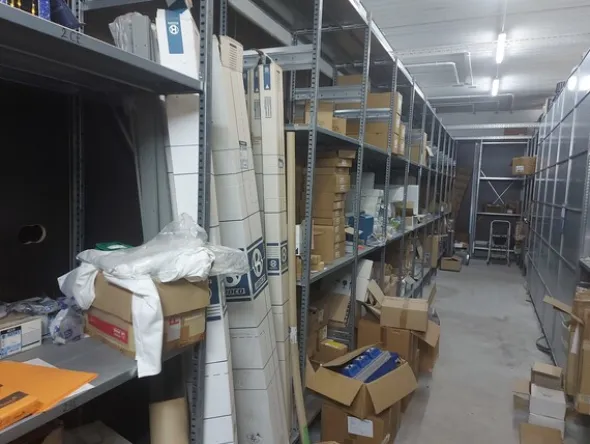 2#8383 Materiale elettrico