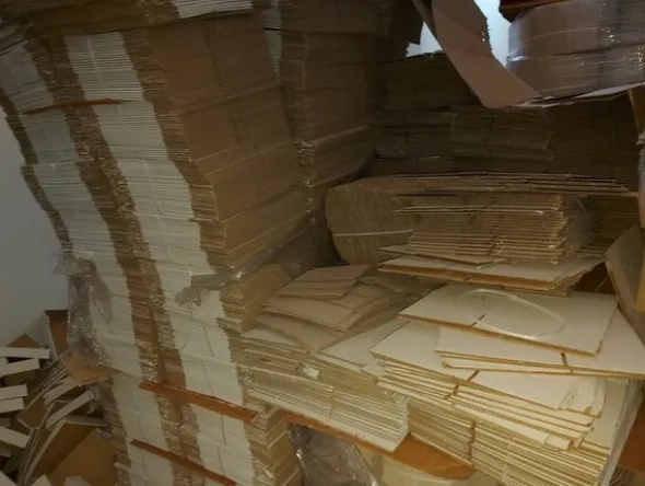 8#5548 Materiale per il confezionamento
