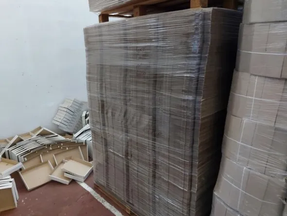 8#5548 Materiale per il confezionamento