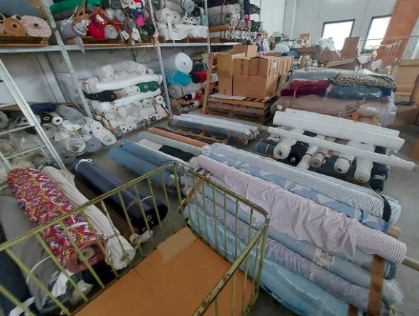 82#8109 Materie prime per il cucito e prodotti finiti