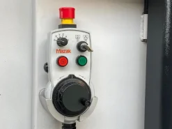Mazak VTC 200 C II