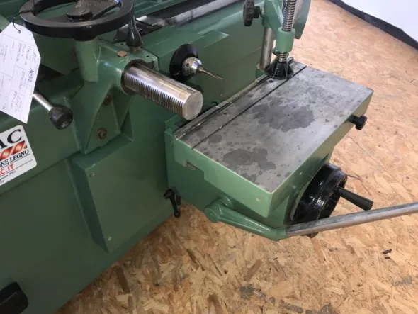 MC1022-1369Pialla a filo con bucatrice Steton