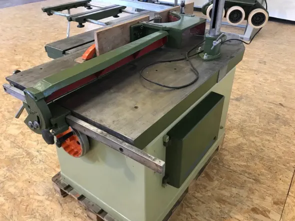 MC1023-1371Tenosquadratrice professionale