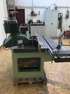 MC1023-1371Tenosquadratrice professionale