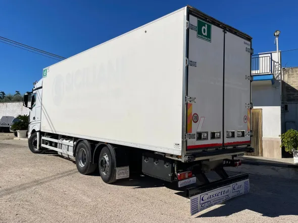 MERCEDES-BENZ ACTROS 25.45 EURO 6 CASSA FRIGO CARNI